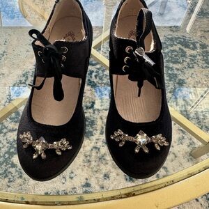 Sz 13 Joyfolie tribeca black velour booties EUC GIRLS